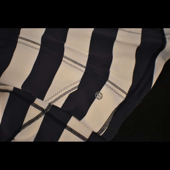 Lululemon Navy & White Striped Jacket - Picture 5 of 5